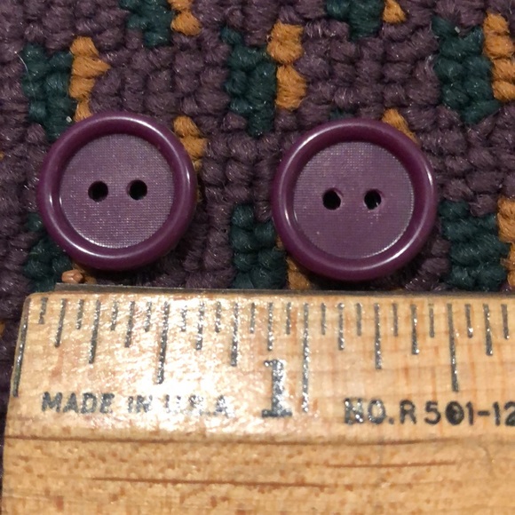 NWOT lot of 2 hole purple buttons - Picture 7 of 11
